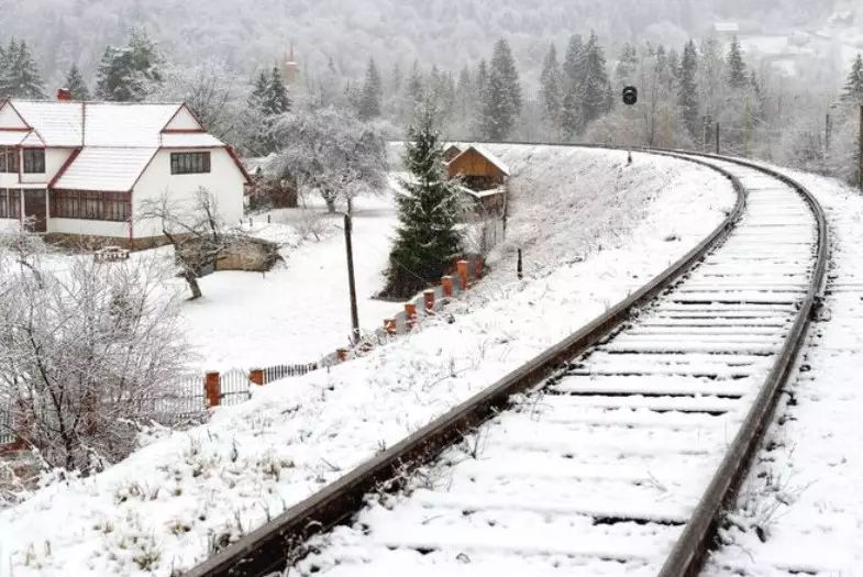 Токаев указал на высокий уровень износа железнодорожной инфраструктуры