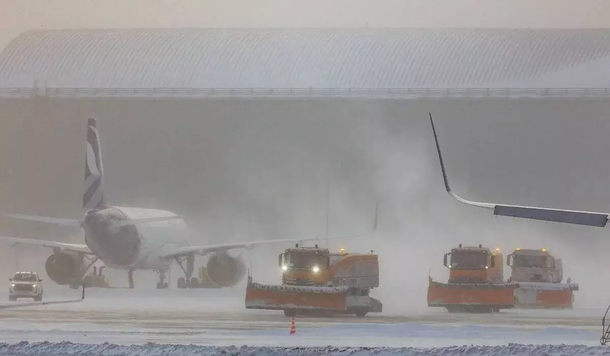 Из-за непогоды в аэропорту Астаны задерживаются 18 рейсов