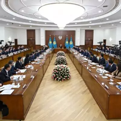 Банки зарабатывают триллионы, но бизнес кредитов не видит — Токаев