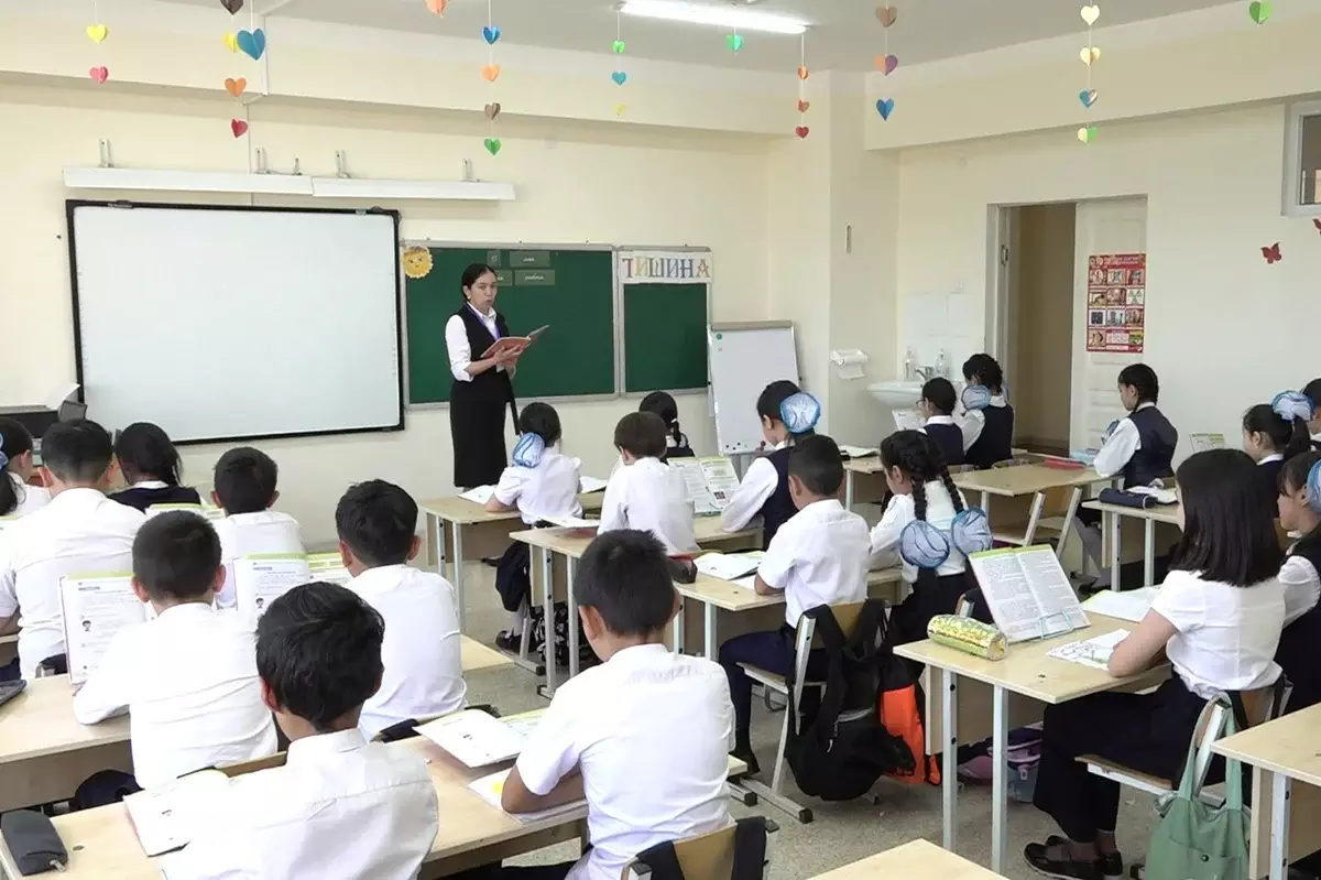 Глава государства рассказал о системных проблемах в сфере образования и здравоохранения