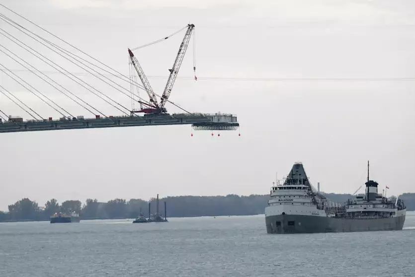 Трамп угрожает Канаде блокировкой ключевого пограничного моста