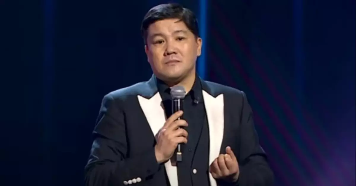  `Сағындық... Жаныңыз жәннатта болсын`: Тұрсынбек Қабатов марқұм әкесіне әсерлі жазбасын арнады 