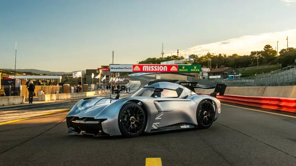 До 100 за 1,4 секунды: гиперкар McMurtry поступит в продажу за миллион евро