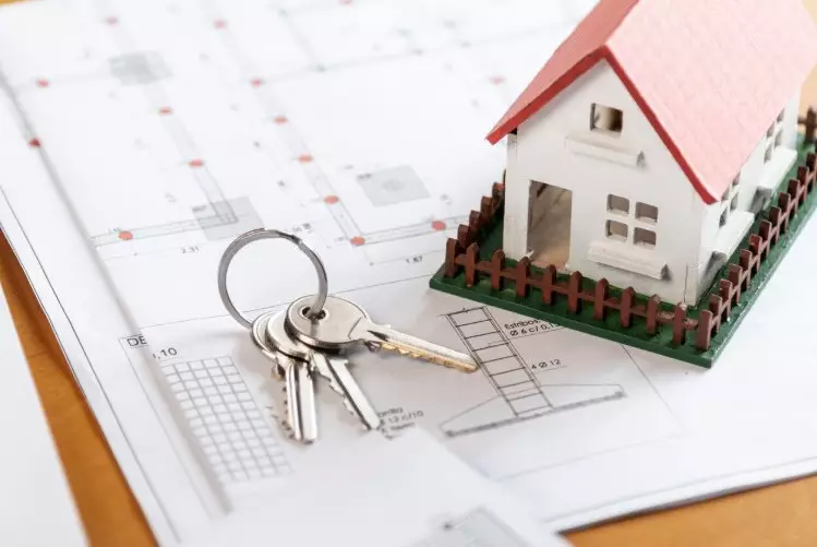 Сделки с жильём в Казахстане рухнули почти на половину в январе