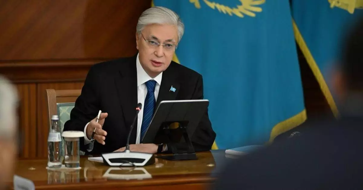  `Чай и кофе пьют, не загружены работой`. Токаев придумал новый термин `левобережные люди` 