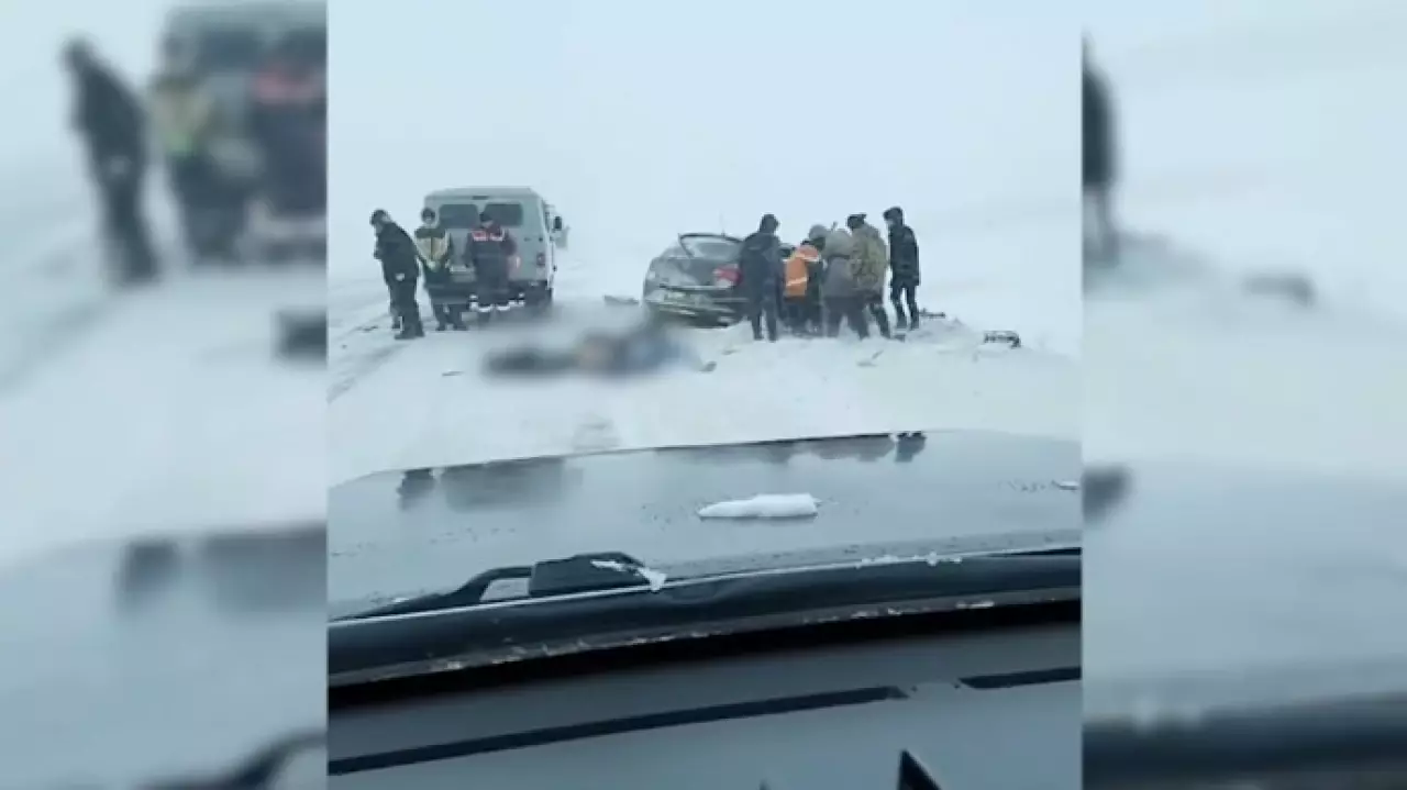 В ДТП на трассе «Актобе – Орск» погибли 4 человека