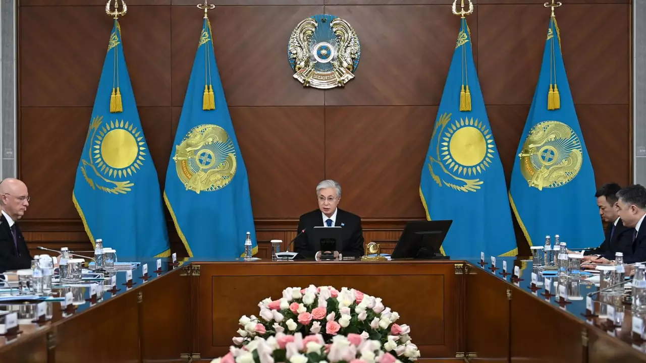 "Цифрлық мемлекет құру мәселесі Қазақстанның болашағына тікелей әсер етеді." - деді Тоқаев