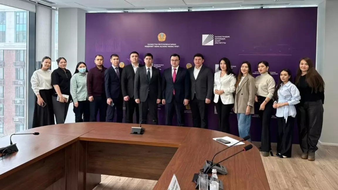 Республикалық жастар ұйымдары жаңа Конституция жобасын қолдады