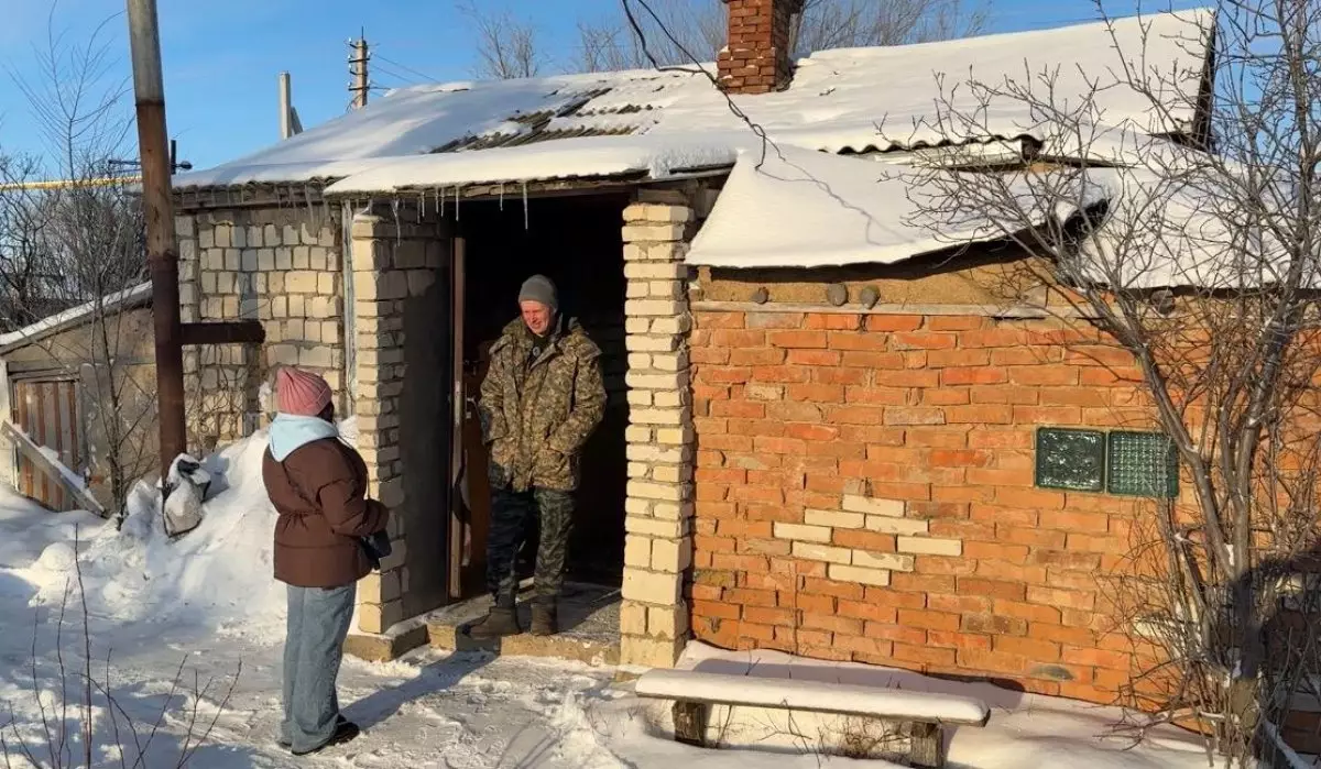 Казахстанцы помогли отцу-одиночке из ЗКО обзавестись собственным домом