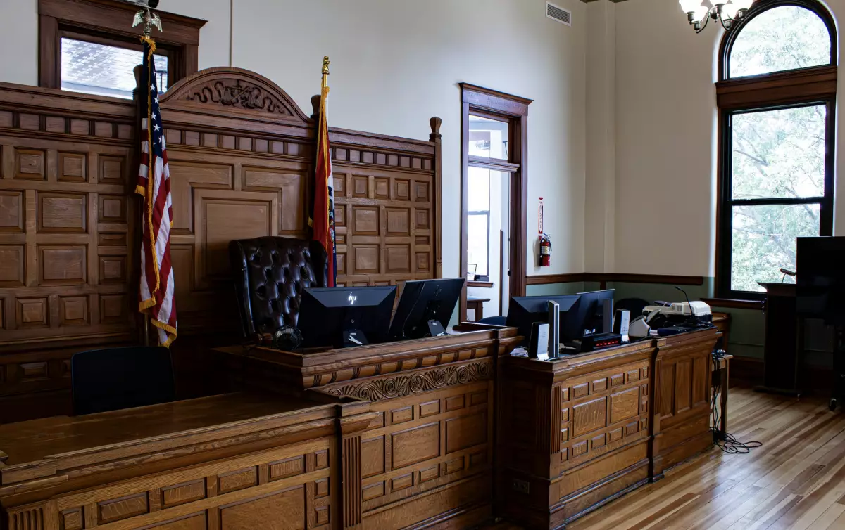 Instagram и YouTube впервые предстали перед судом за вред детской психике в США