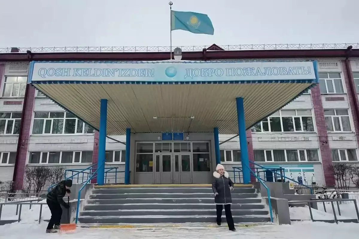 С оружием в школу: ученик пронес пневматический пистолет в учебное заведение