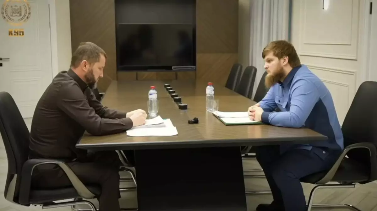 Сын главы Чечни стал куратором школ и вузов республики
