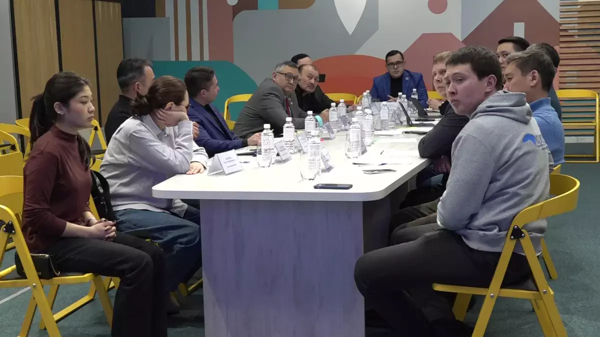 Алматы қалалық қоғамдық кеңесінің мүшелері жаңа Конституция жобасын қолдайды