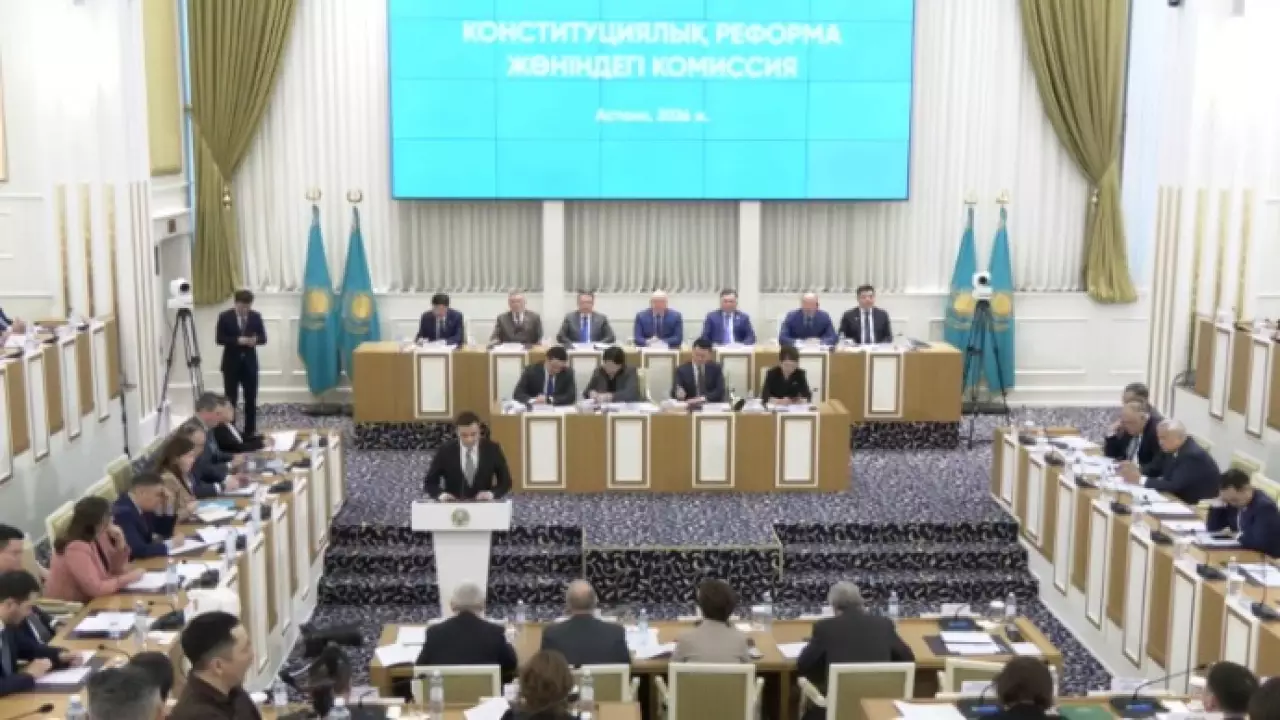 Запрет на выселение без решения суда хотят закрепить в Конституции