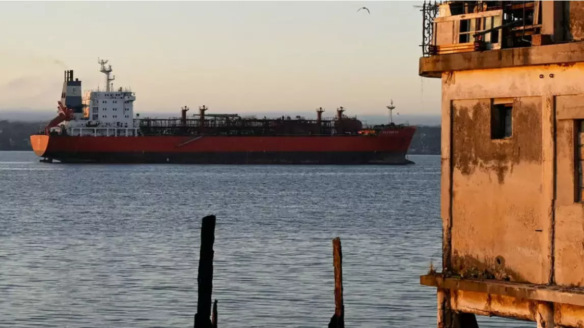 Венесуэла Израильге мұнай жеткізе бастады