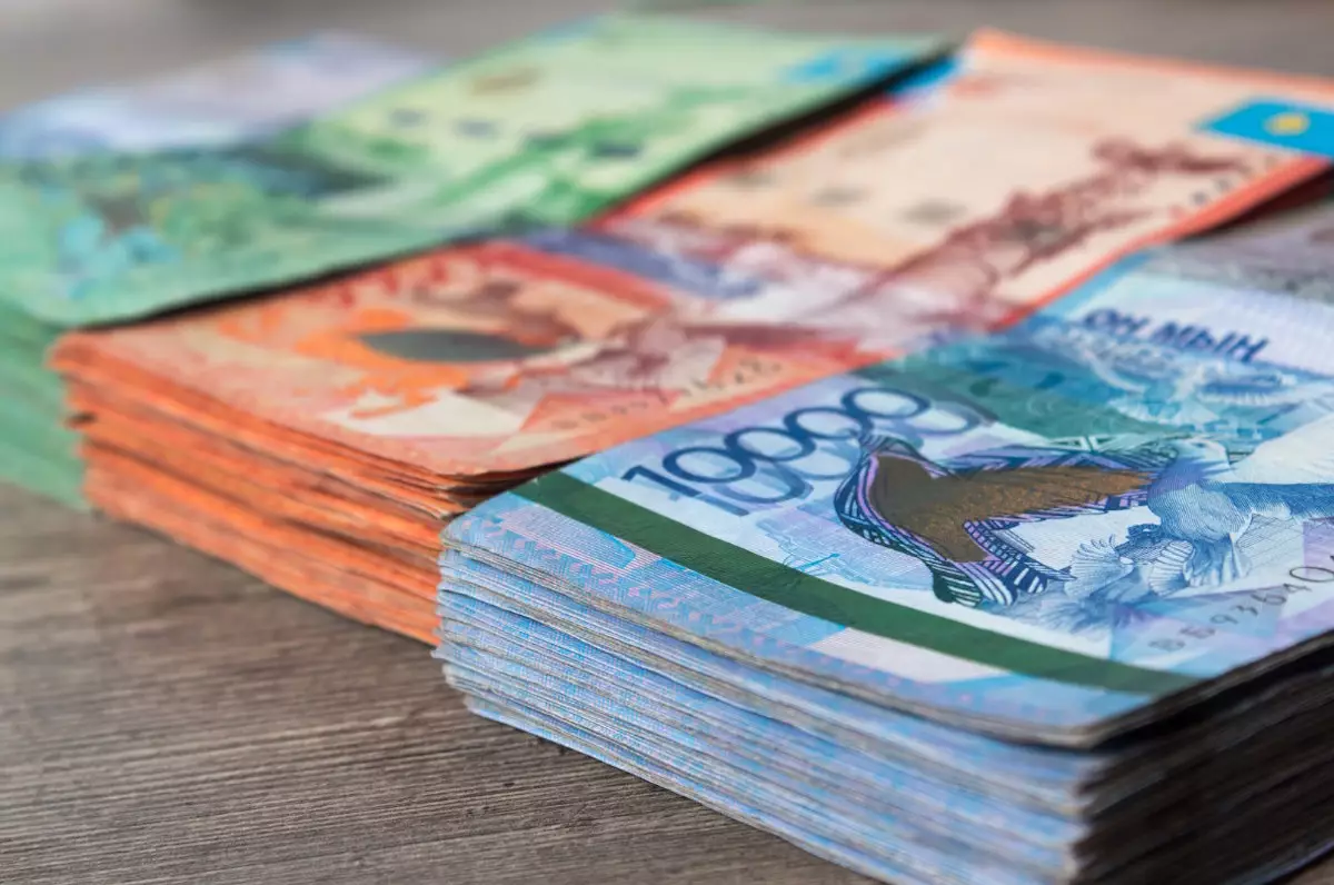 Казахстанские МФО будут работать по-новому: биометрия, «период охлаждения» и согласие супругов