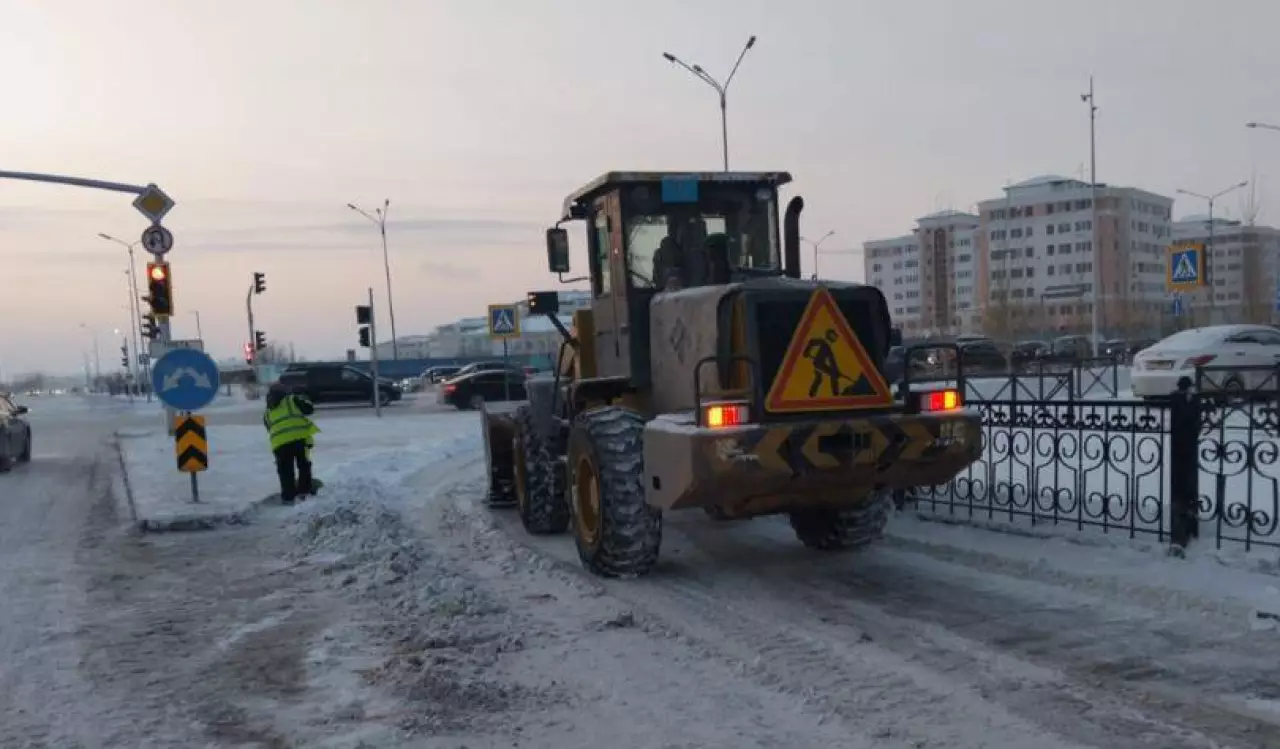 Свыше 63 000 кубометров снега вывезли из Астаны за ночь