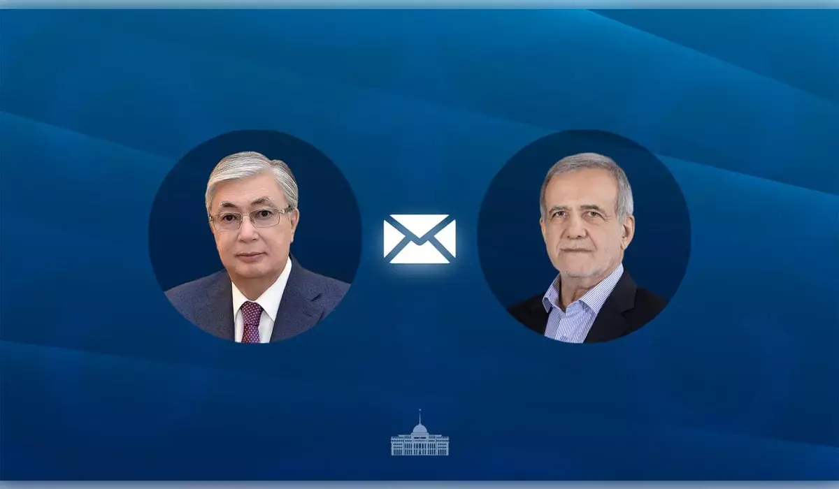 Токаев поздравил президента Ирана с Днем Исламской революции