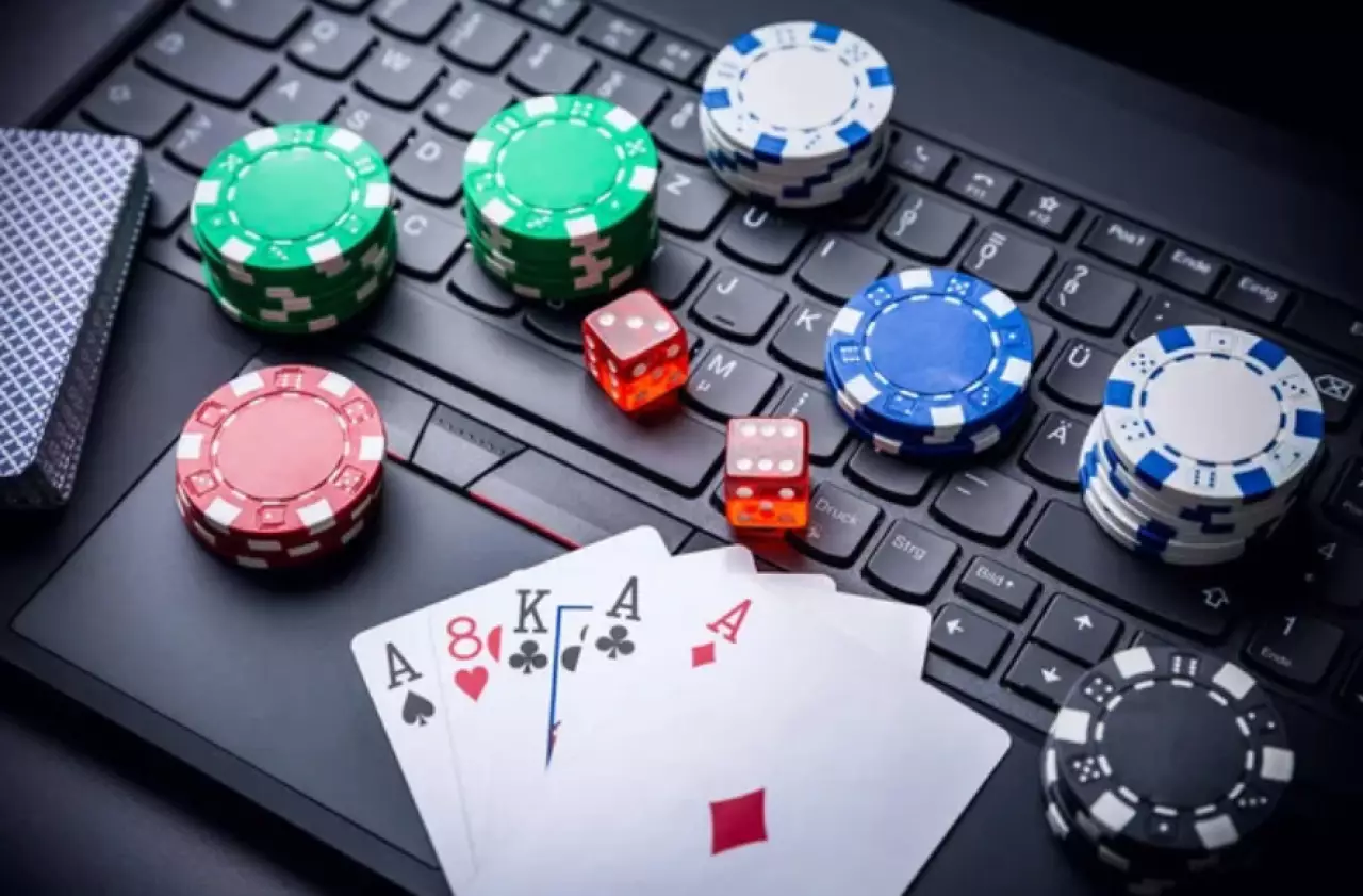 Организаторов незаконного интернет-казино объявили в международный розыск