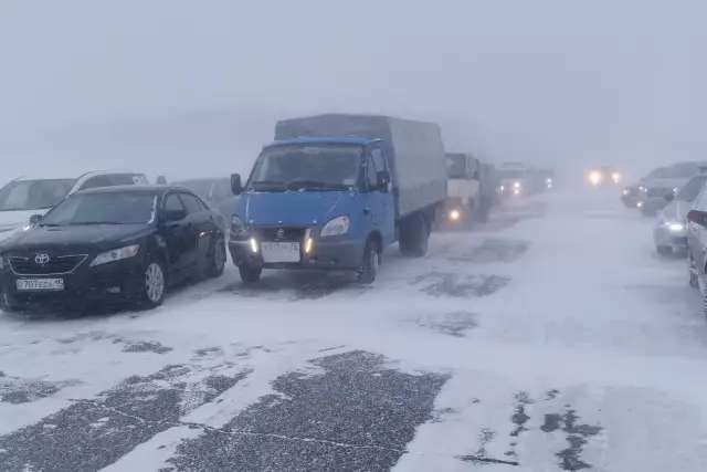 Қазақстанның төрт өңірінде жолдар жабылды