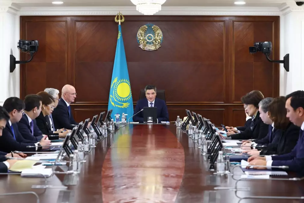 Бектенов поставил перед министерствами жесткие сроки по реализации указаний Токаева