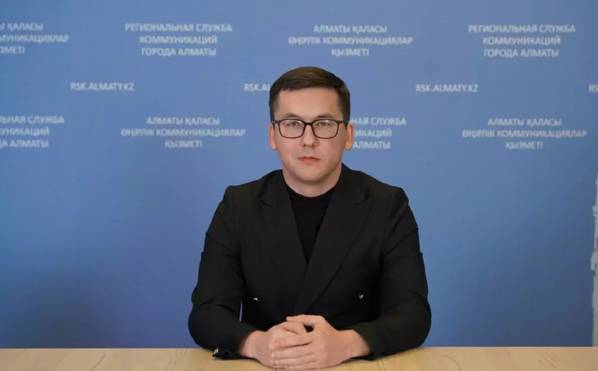 Болат Закиров: Парламент пен құрылтайдың рөлін күшейту — Қазақстанның жаңа Конституциясын дамытудағы маңызды қадам