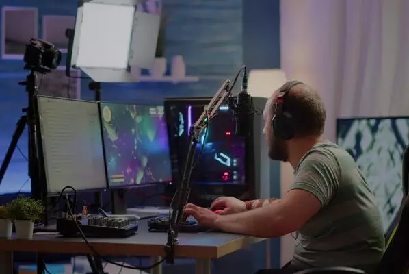 Стримерам, оскорблявшим казахских девушек, грозит до 7 лет лишения свободы