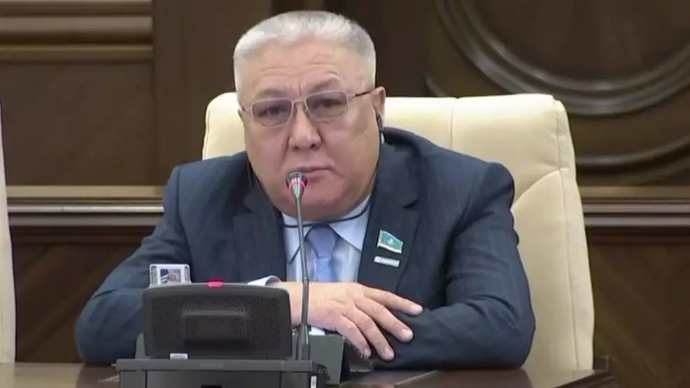 Өскемен неге тұншығып тұр? – депутат өзекті мәселе көтерді