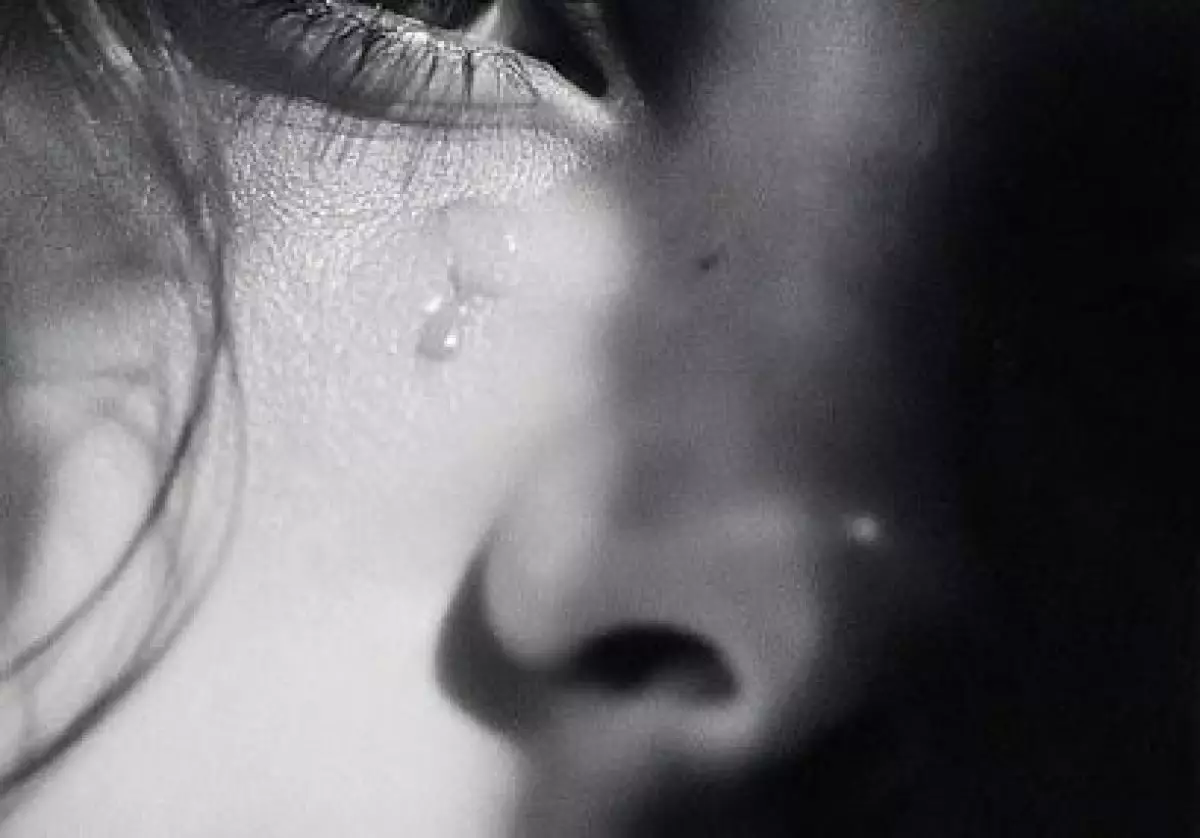 Мужчина вымогал 300 тысяч тенге у жительницы Семея