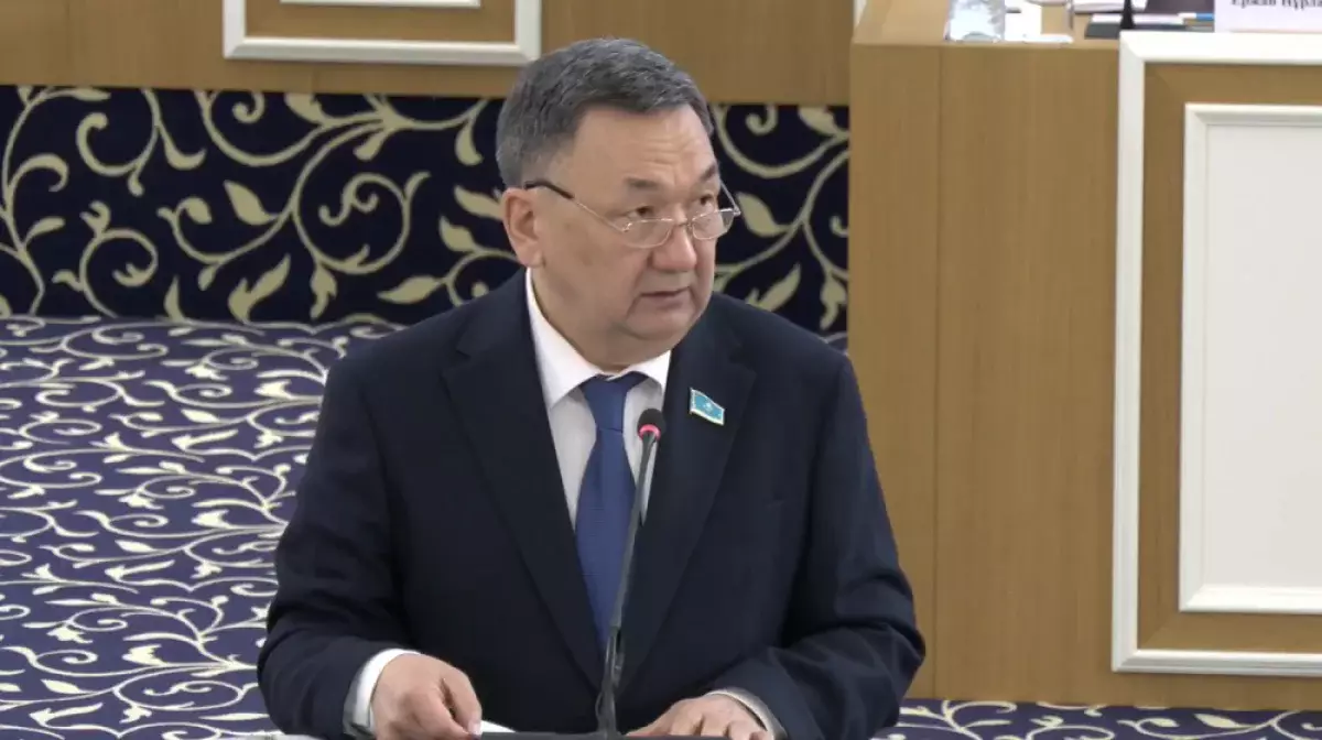 «Настало время утвердить ее решением народа» — партия «Ауыл» призвала казахстанцев поддержать новую Конституцию