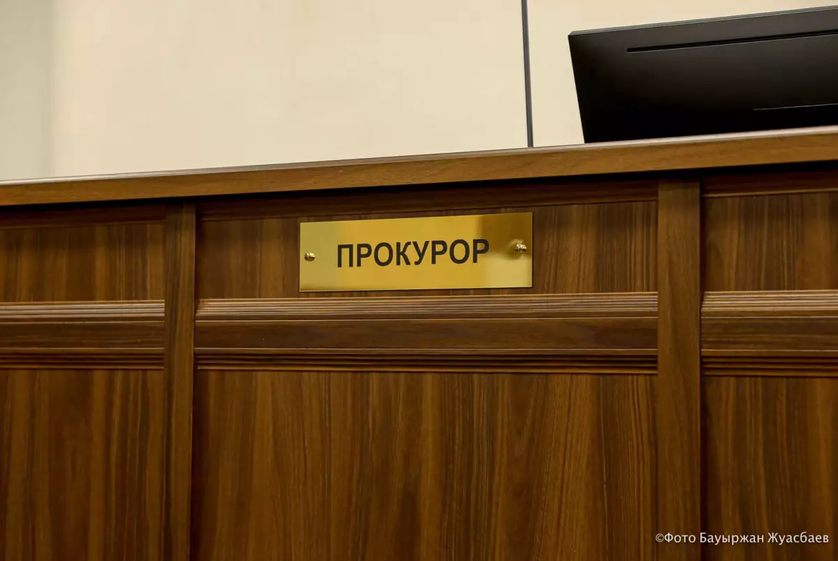 Казахстанца осудили за подстрекательство к взятке