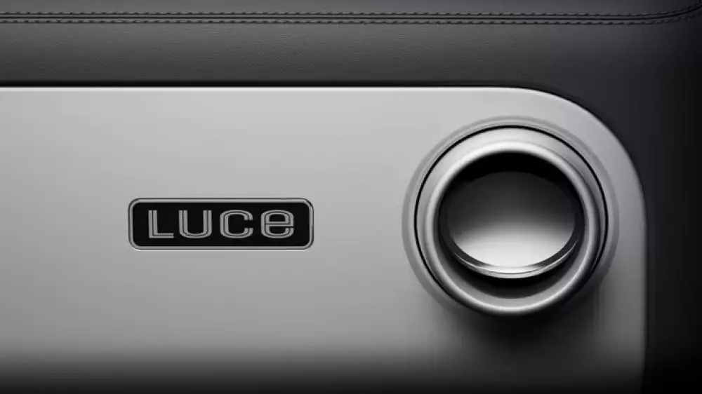 Ferrari показала свой первый электромобиль