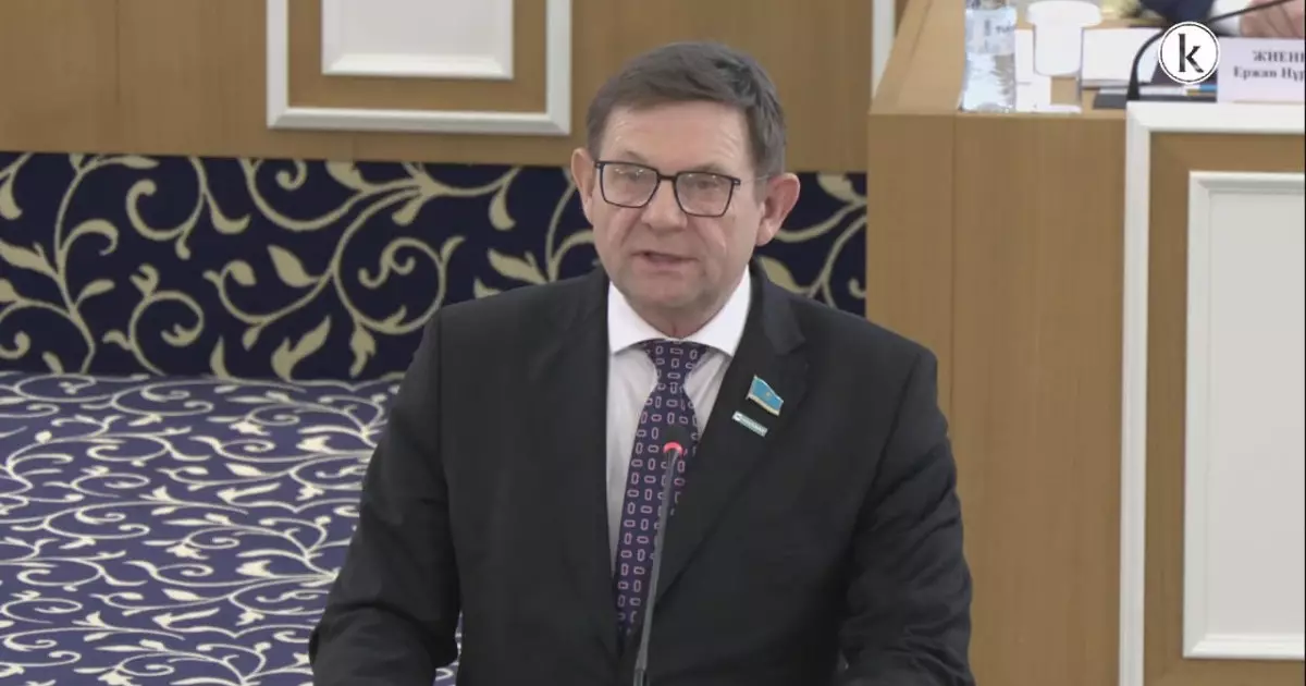  Депутат: Жаңа Конституция мемлекеттік дамудың мейілінше орнықты моделін құруға мүмкіндік береді 