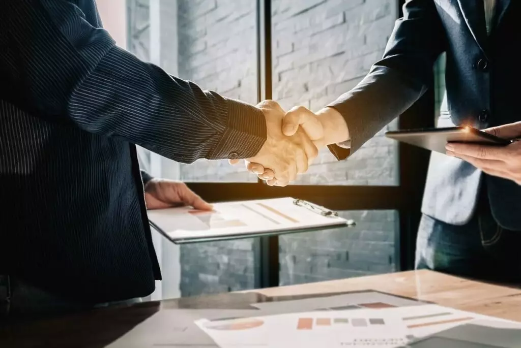 Азат Перуашев отметил высокий уровень дискуссий по Конституции