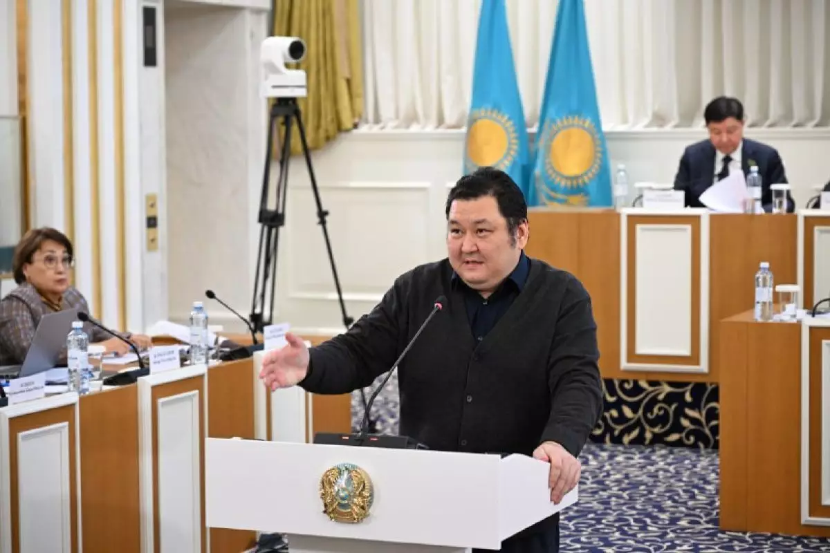 Марат Шибутов: Смена Конституции - нормальный этап развития страны