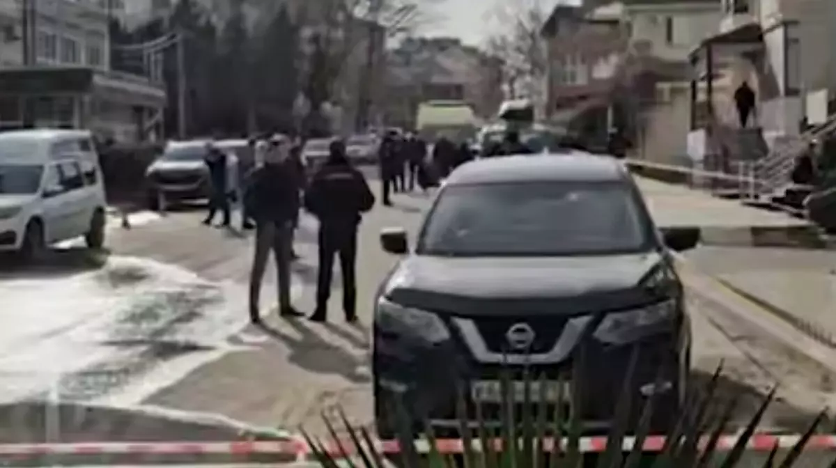 В колледже Анапы 17-летний студент открыл стрельбу: погиб охранник, трое ранены