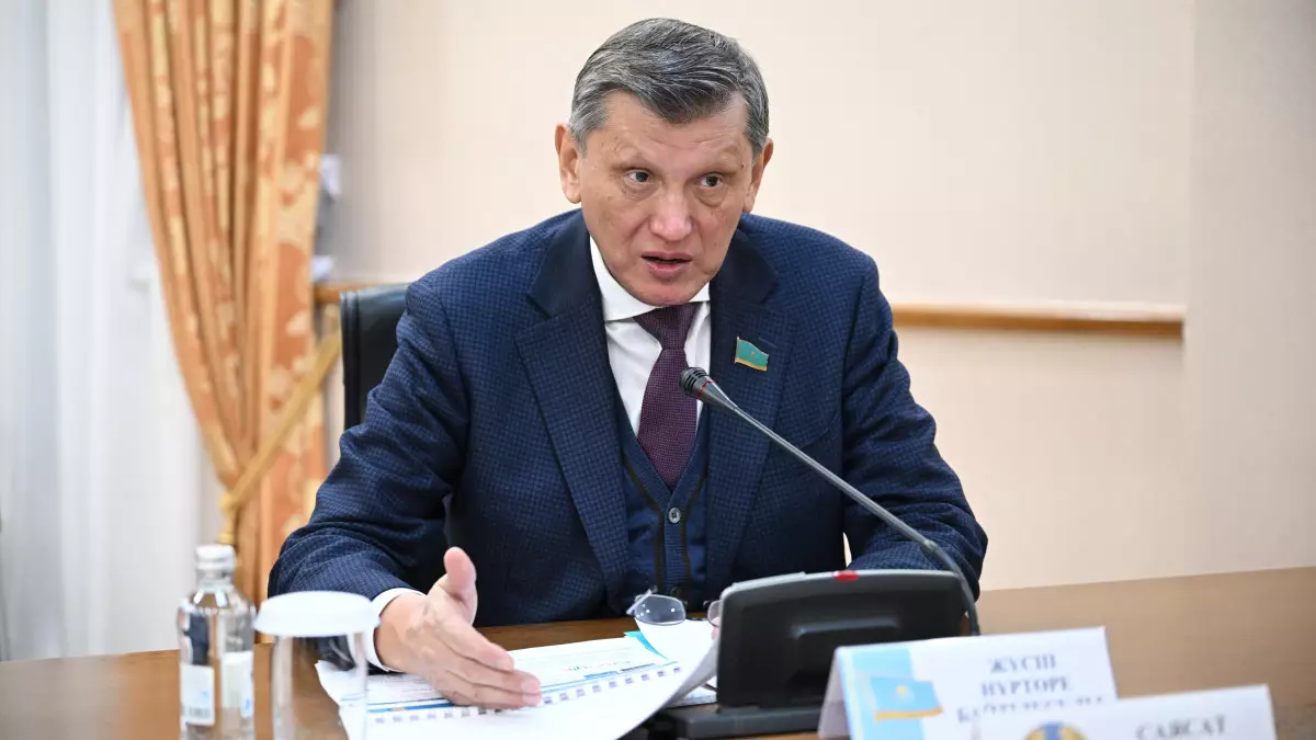 Сапасы күмәнді жобаларға қаржы бөлінетінін көріп жүрміз – сенатор
