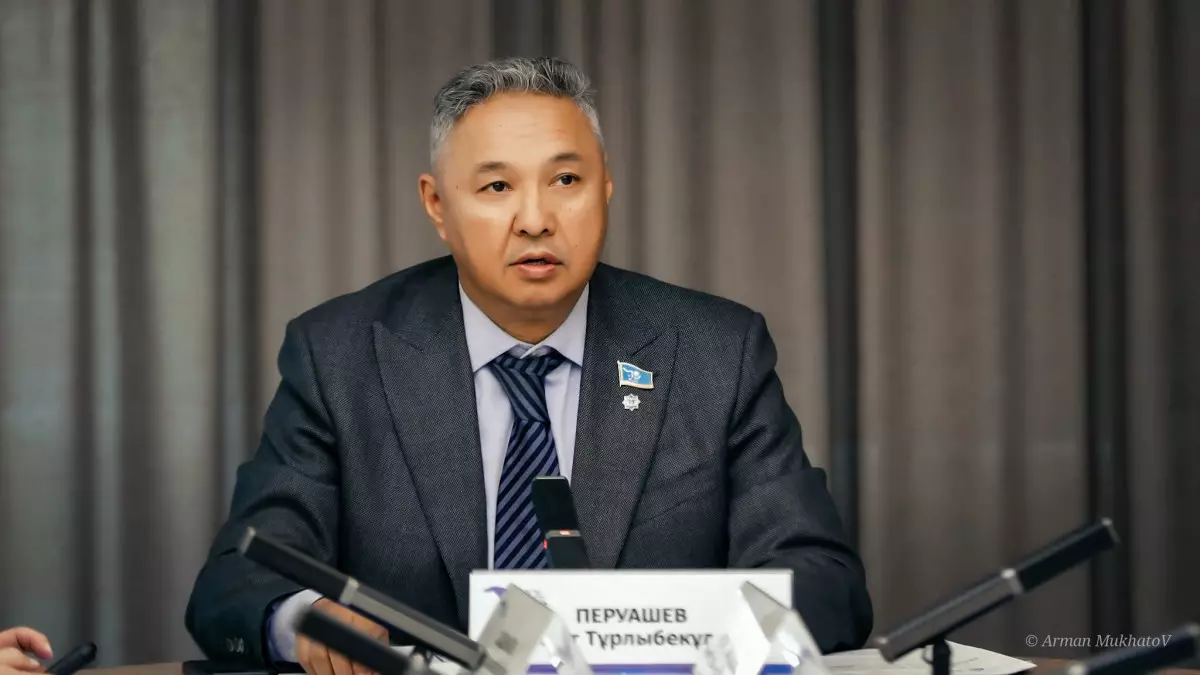 Конституция жобасына қатысты пікірталастар жоғары деңгейде өтті – депутат