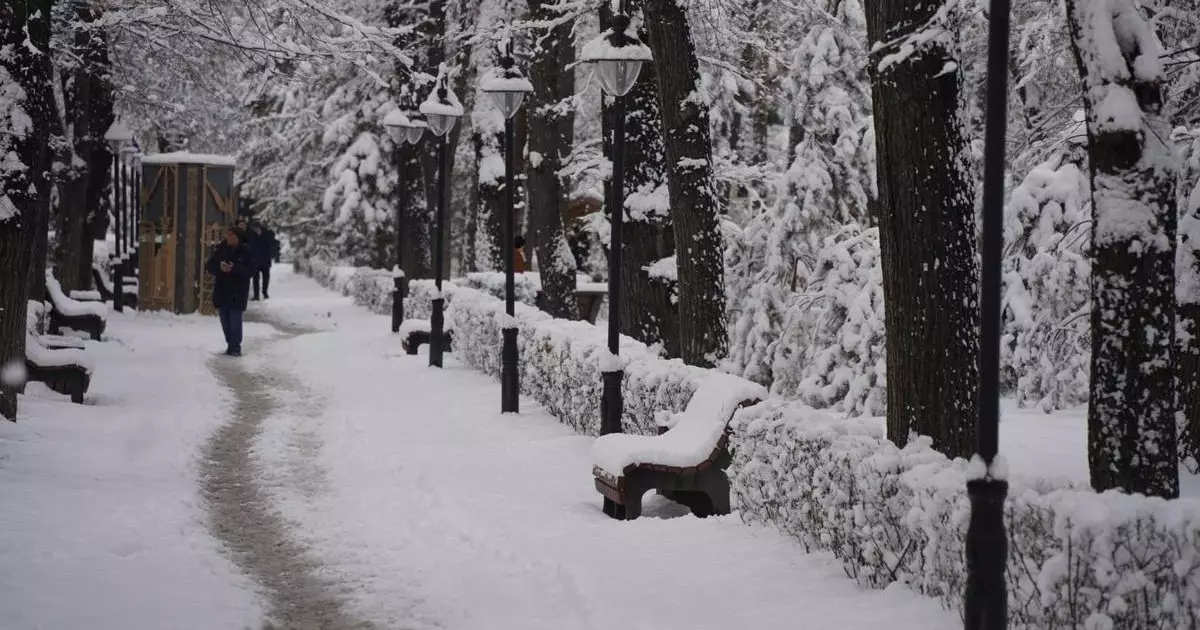 Снег и дождь ожидаются в крупных городах Казахстана сегодня.