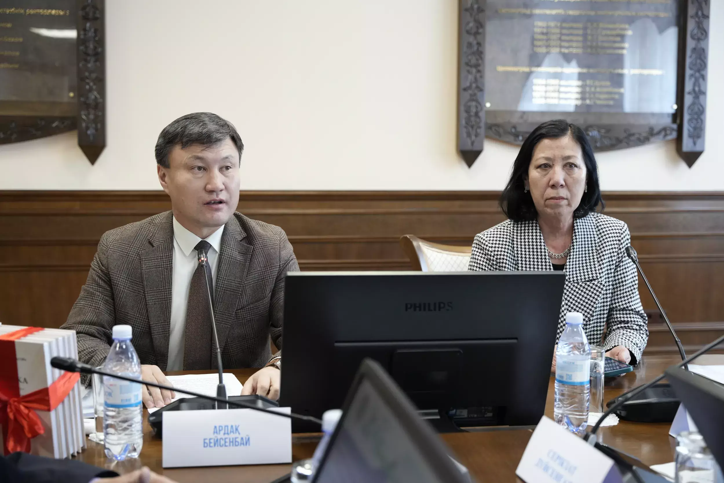 Әдебиеттану сарбазы, әдістеме шебері – 60 жаста