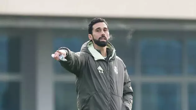 Арбелоа "Реалда" әлекке тап болды: Алонсоның да басын тасқа ұрған осы жағдай