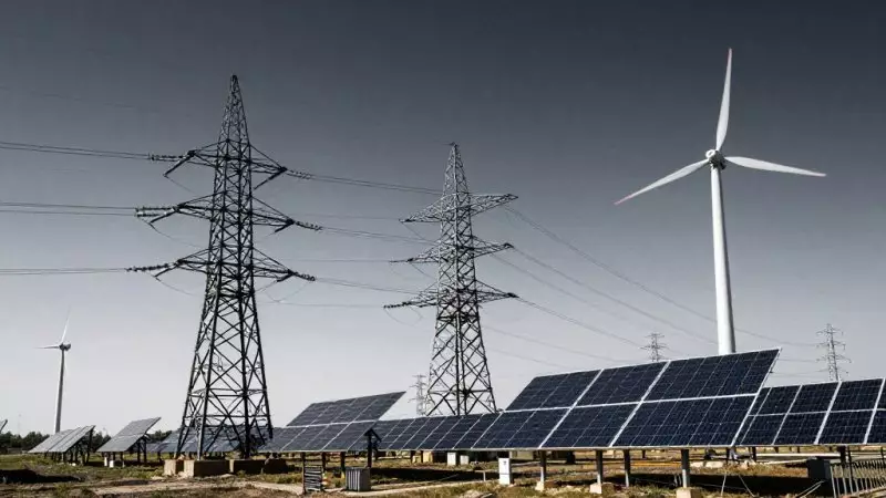 "Казахстан должен уйти от латания дыр в энергетике": какие меры спасут страну от кризиса