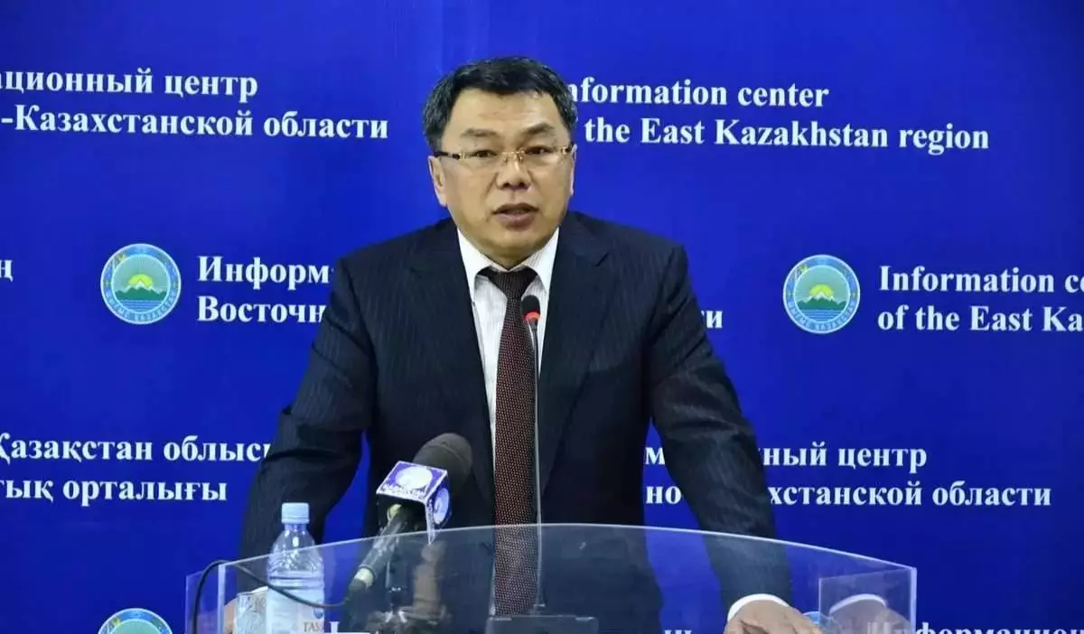 Пара алғаны үшін сотталған экс-әкімге "құрметті азамат" атағы берілген: Прокуратура шешімге наразылық білдірді