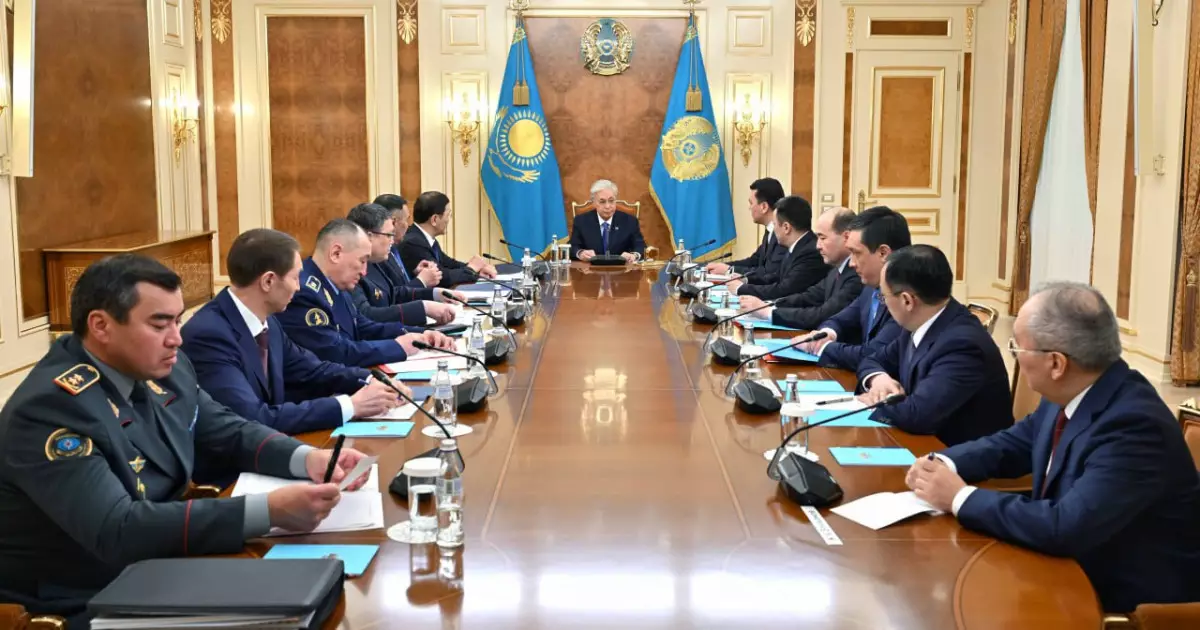   Президент құқық қорғау органдарының басшыларымен кеңес өткізді   