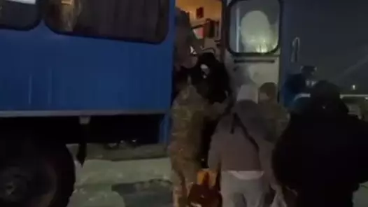 Абай облысында жолда қалған 28 адам эвакуацияланды