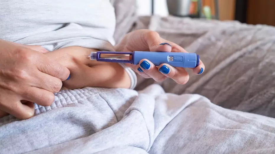 Гендиректор Novo раскритиковал "массовое комбинирование" препаратов GLP-1 на фоне обострения споров об их безопасности.