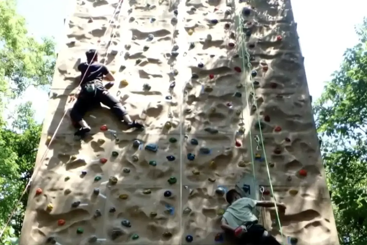 На Тайване ученикам школы нужно пройти скалодром, чтобы получить аттестат - новости на Lada.kz 11.02.2026