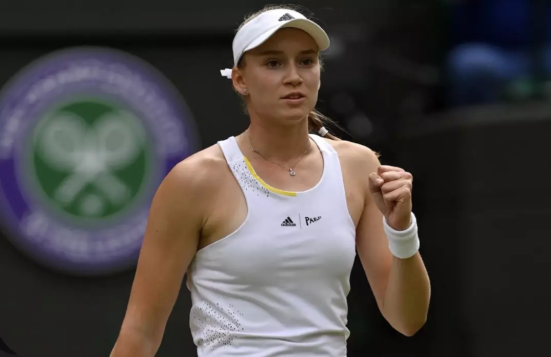 Рыбакина вышла в четвертьфинал турнира в Дохе