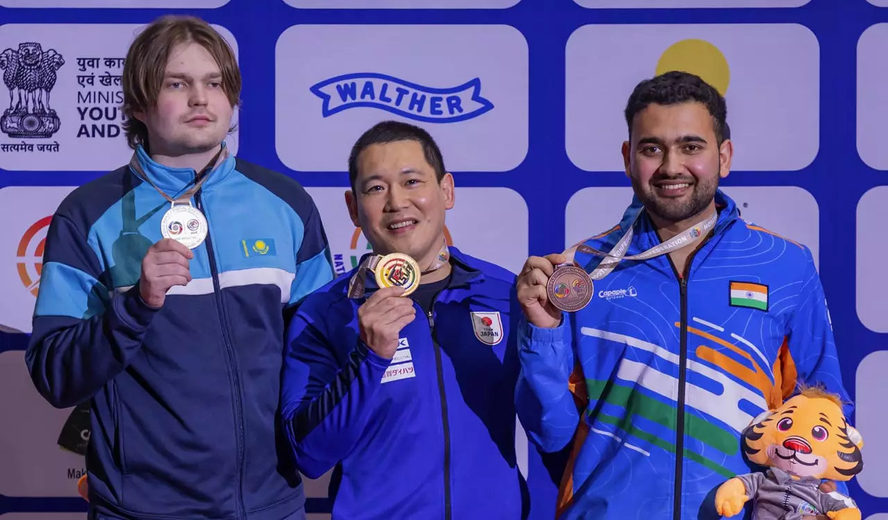 Аниш Бханвала завоевал бронзу на чемпионате Азии по стрельбе, где доминировал Казахстан.