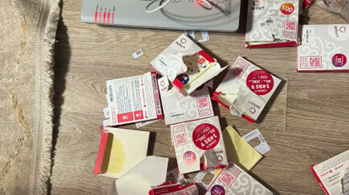 22-летний житель Рудного помогал мошенникам подменять телефонные номера через SIM-box